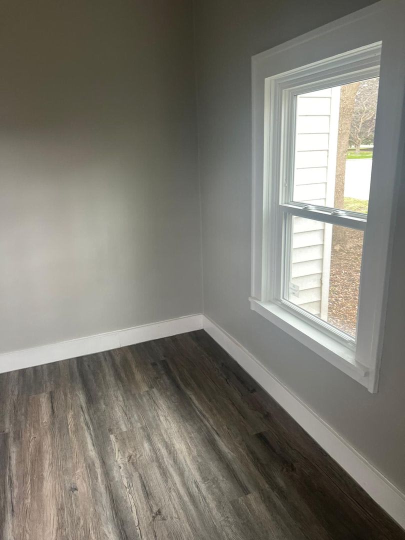 FOR RENT: Recently renovated home in Neenah! – photo 5