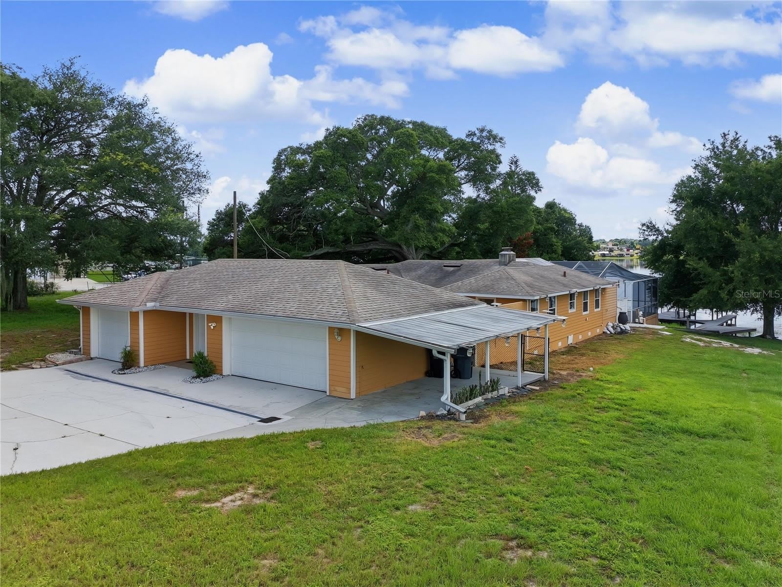 125 Lake Roy Drive – photo 2
