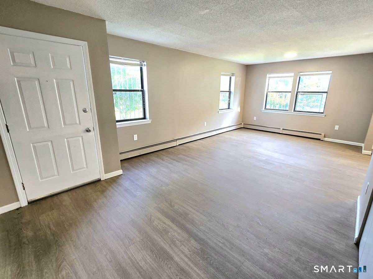 270 Bellevue Street – photo 4