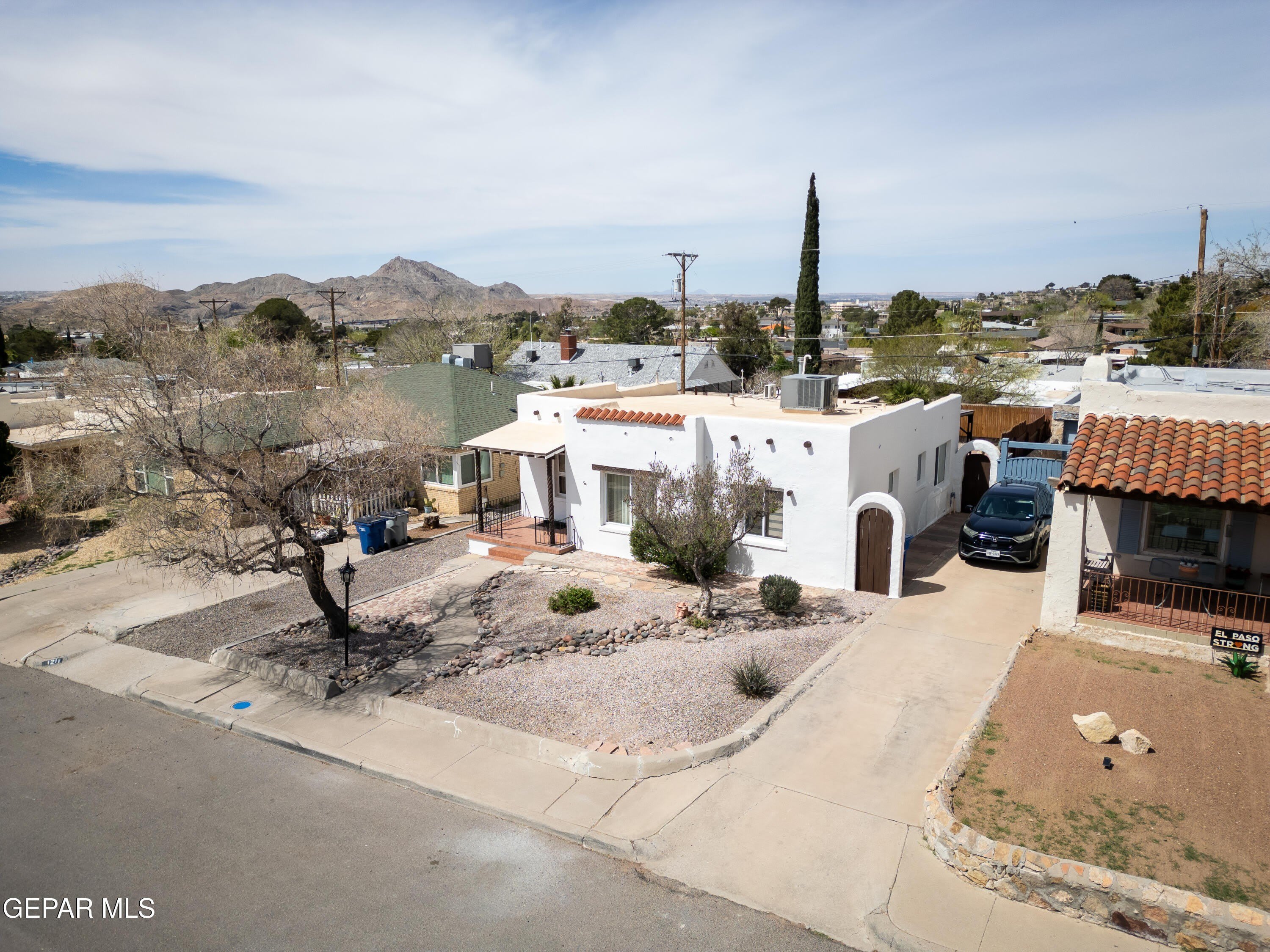 1211 MESITA Drive – photo 3