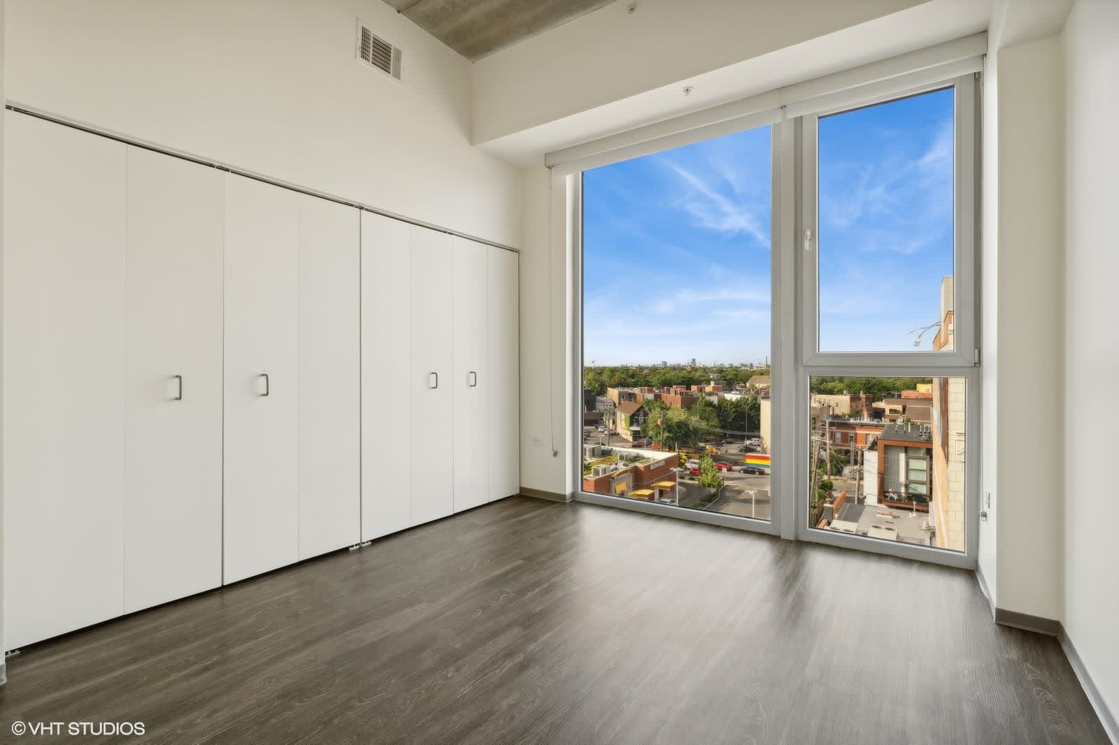 1904 N Milwaukee Ave – photo 5