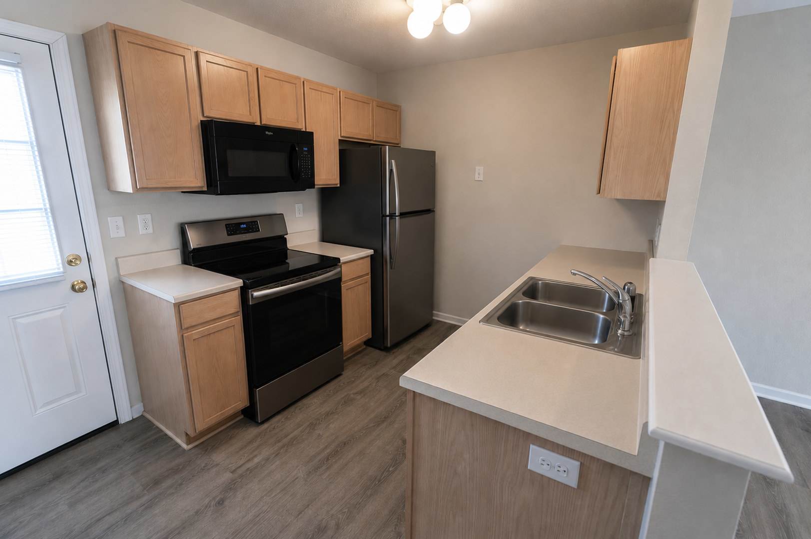 3 bedrooms and 2 bathrooms – photo 4