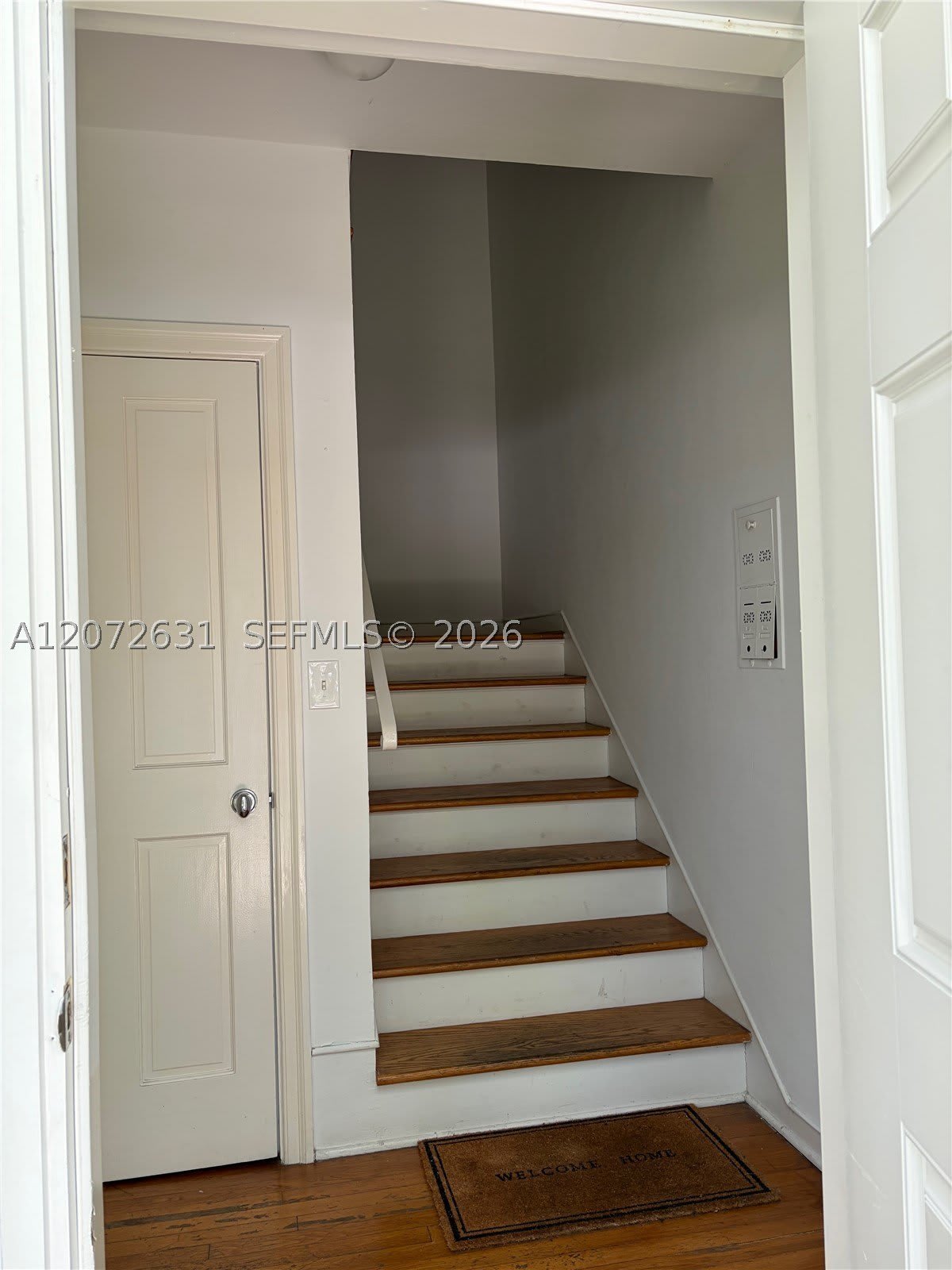 3923 Segovia St – photo 4