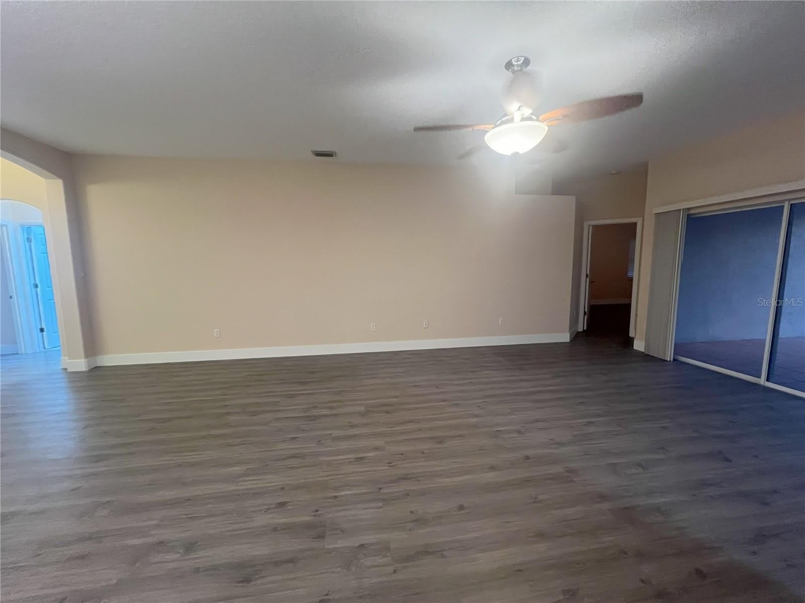 1066 WHITEGATE Court – photo 5