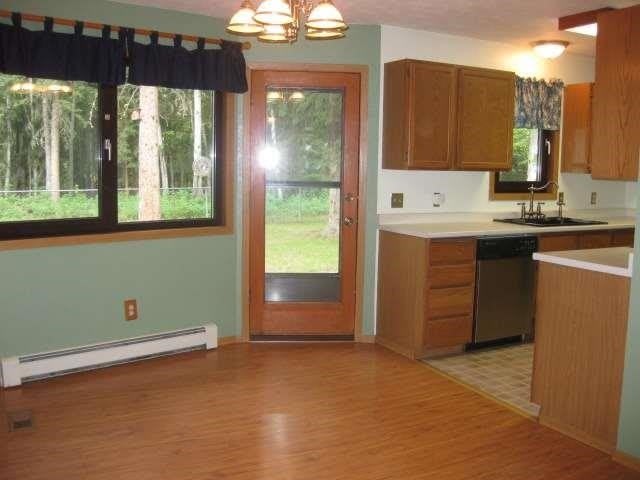 2787 Templeton – photo 5