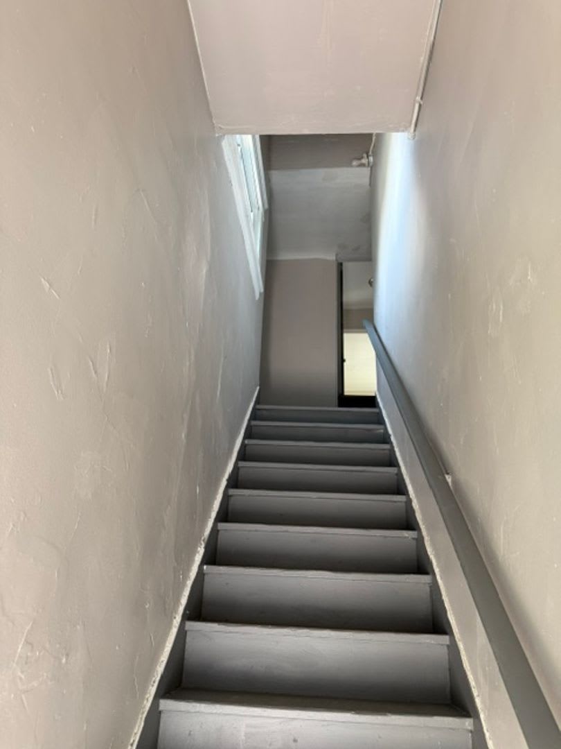 122 W 27th St, UP – photo 2