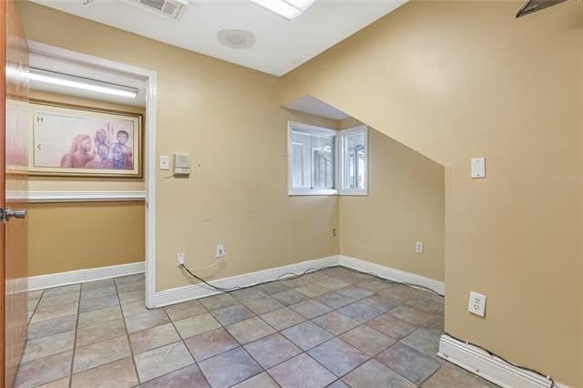 1836 ST BERNARD Avenue – photo 5