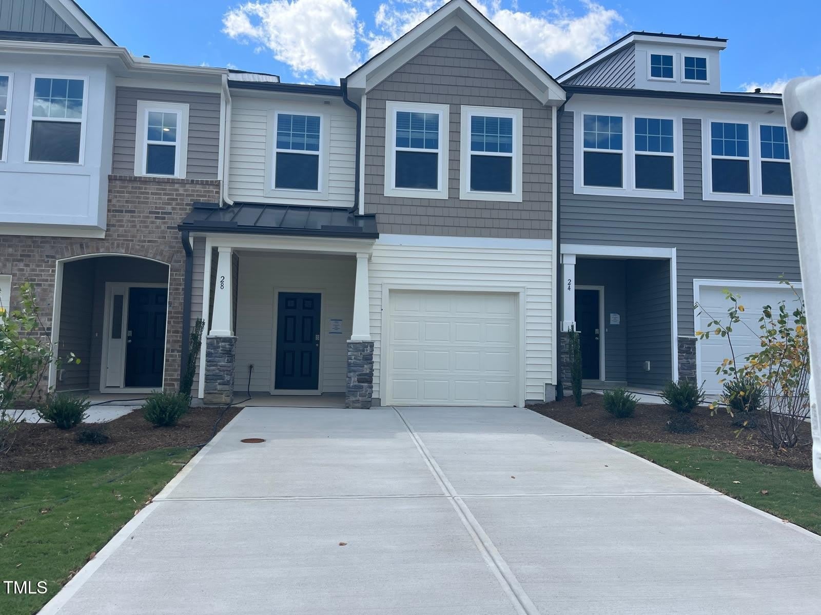 28 Hyacinth Lane – photo 1