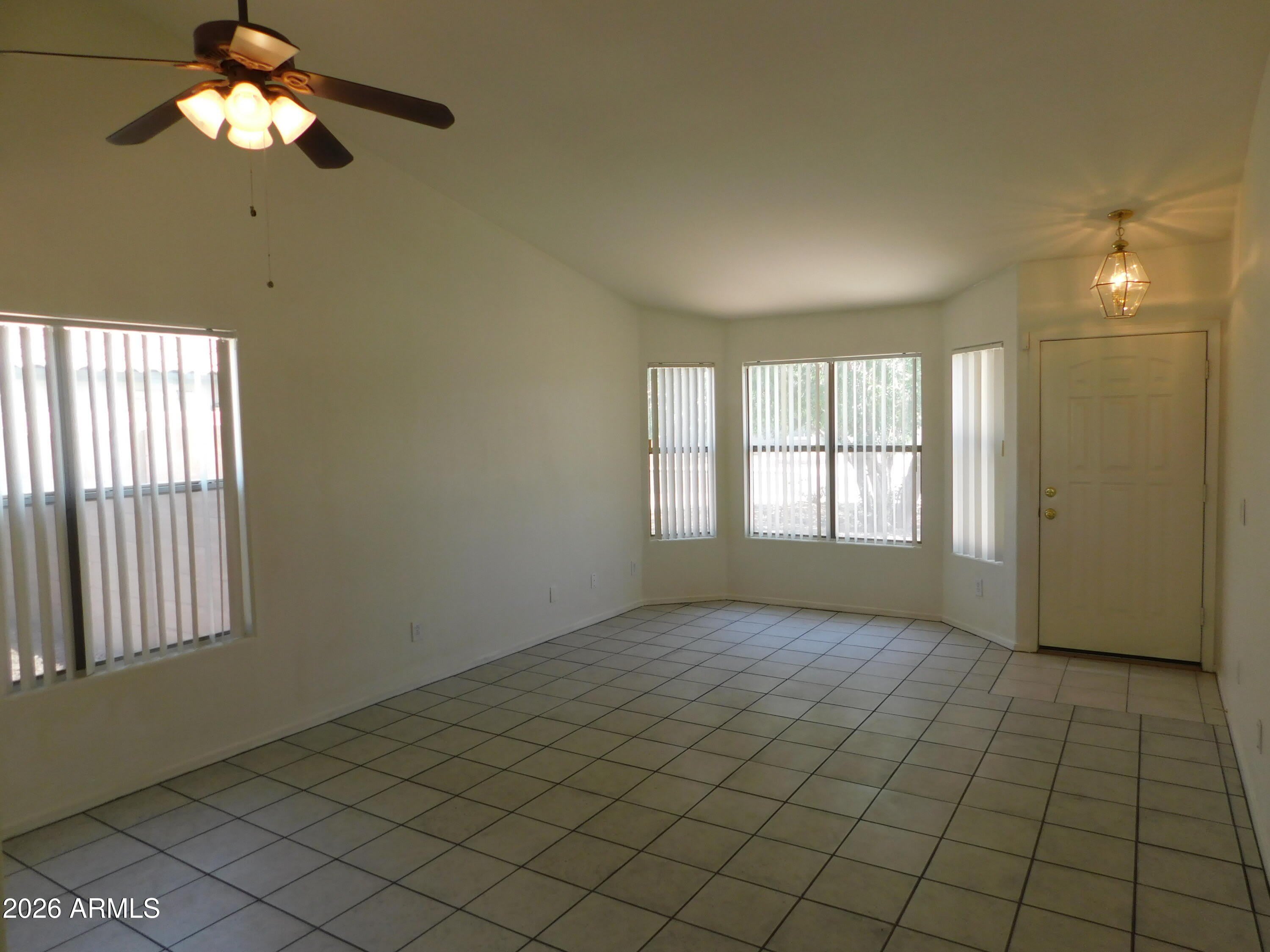 2430 E FAIRVIEW Street – photo 3