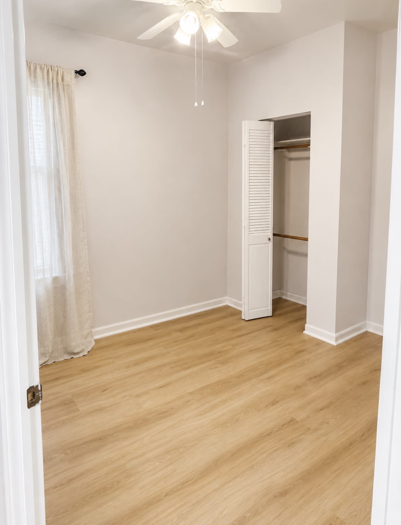 806 S Leavitt 2Nd Flr – photo 5