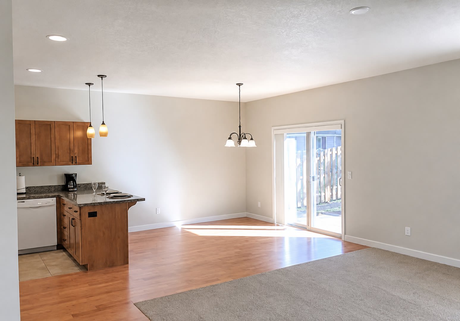 Spacious 3 Bedroom + Bonus Room Near the Old Mill District – photo 2