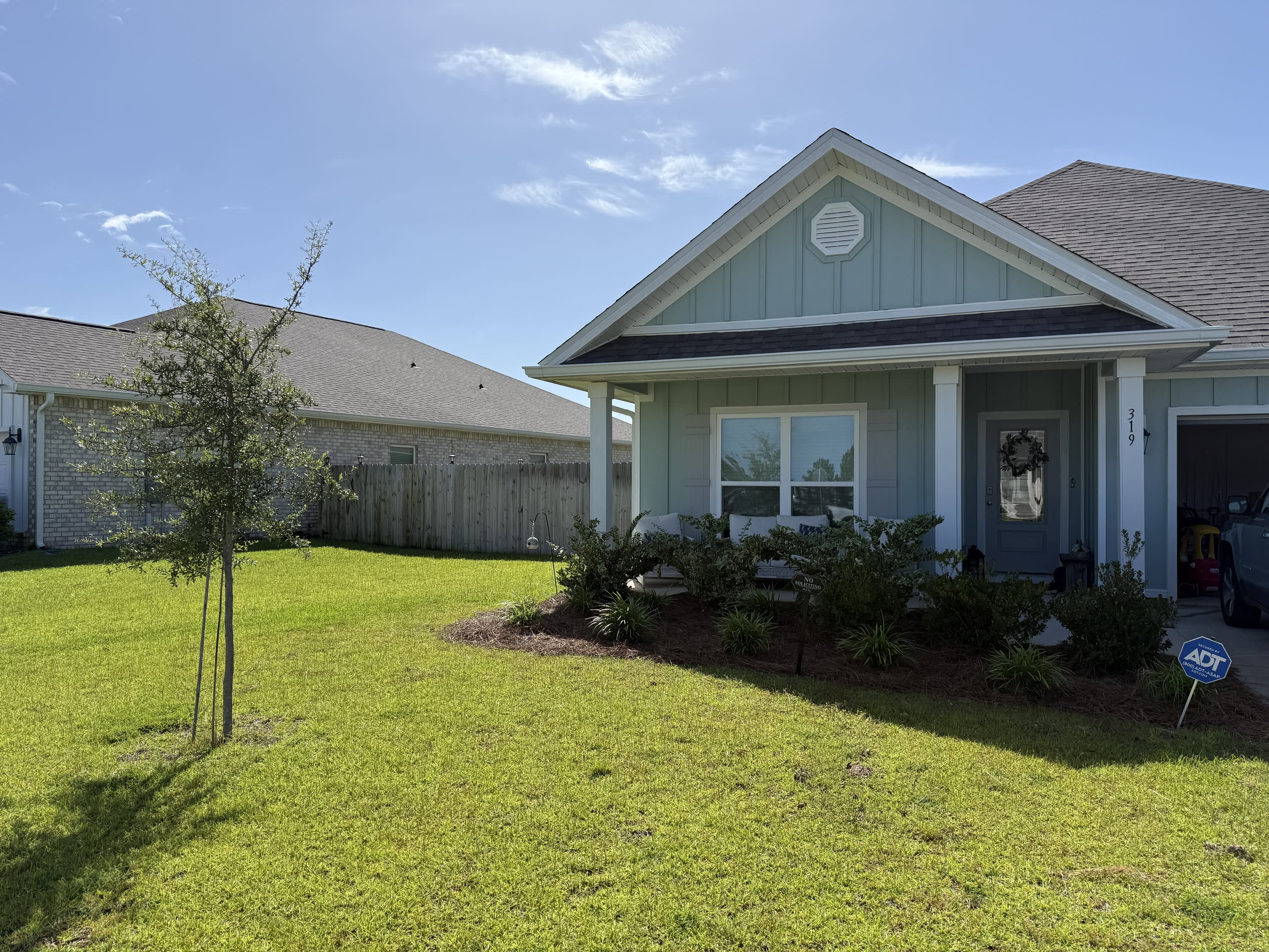 319 Gray Owl Drive E – photo 1