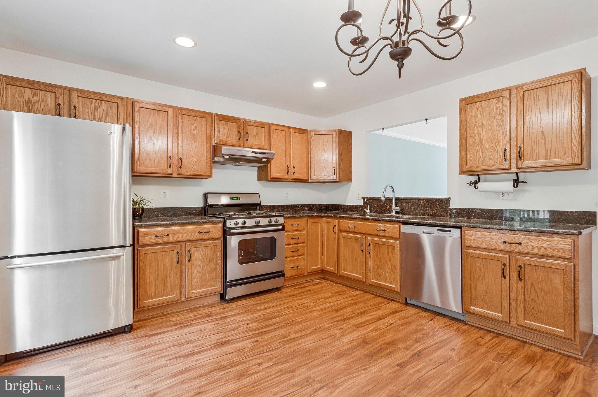 616 BELLERIVE Court – photo 2
