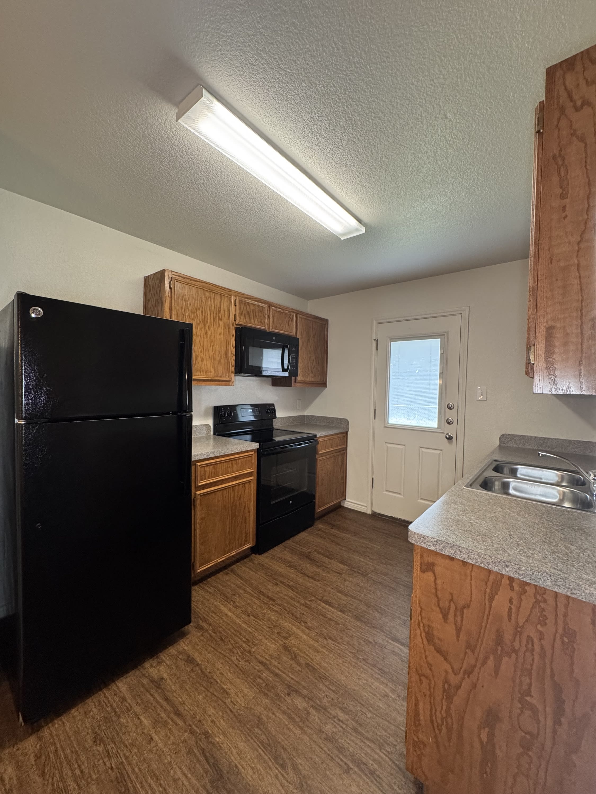 1521 Justin Loop – photo 4