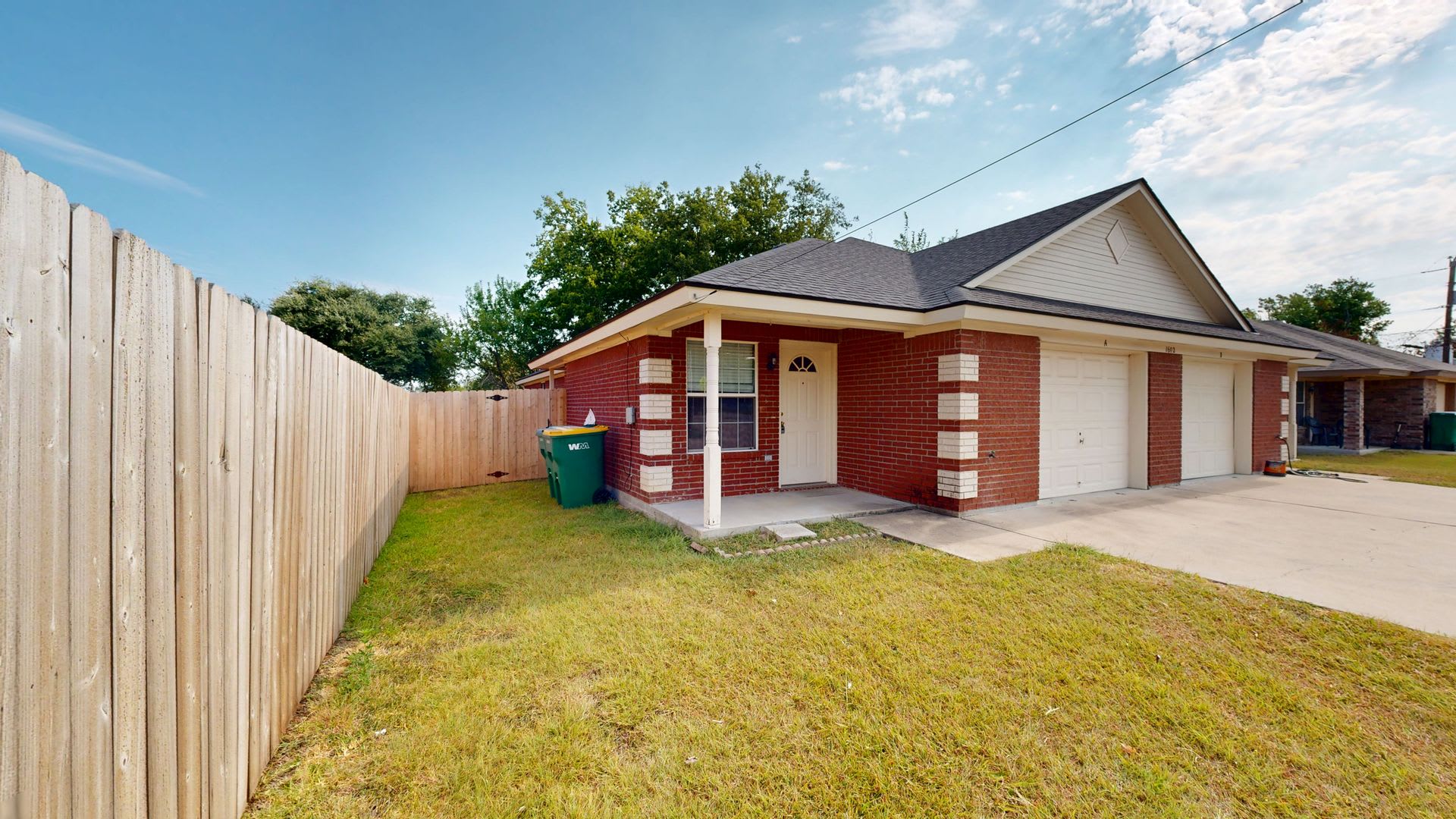 2 Weeks Free Rent 1 295 Evp Flooring In Nolanville – photo 2
