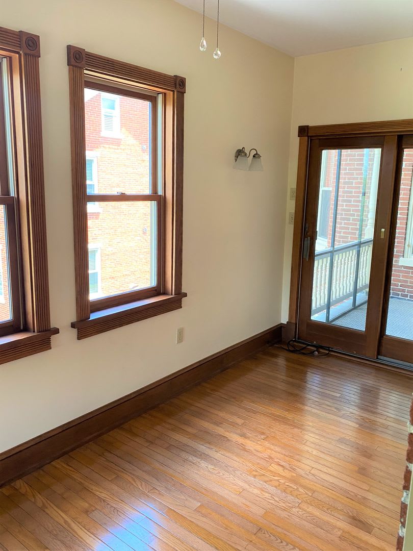 Spacious 3 Bedroom With Bonus Room – photo 2