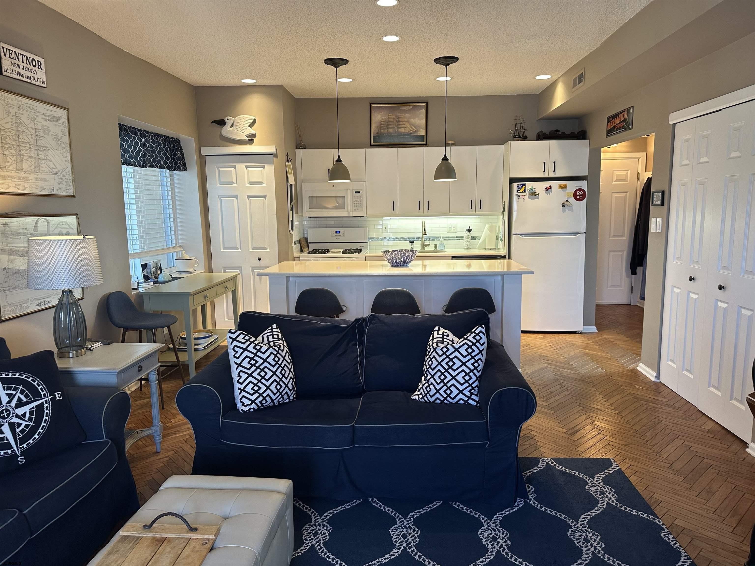 25 S Surrey Ave – photo 5