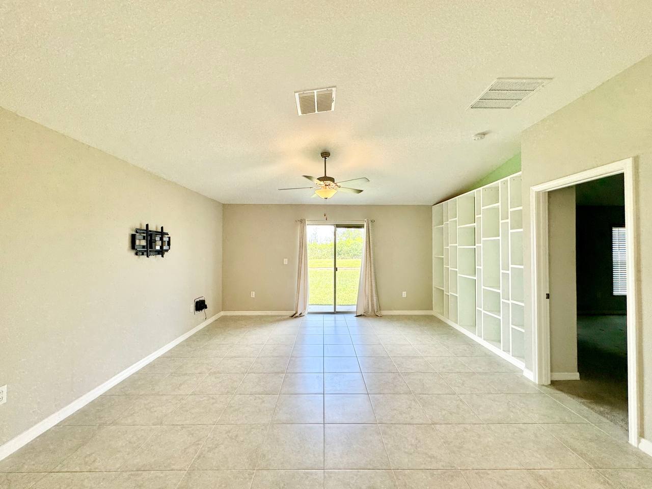 7025 King Creek Dr – photo 5