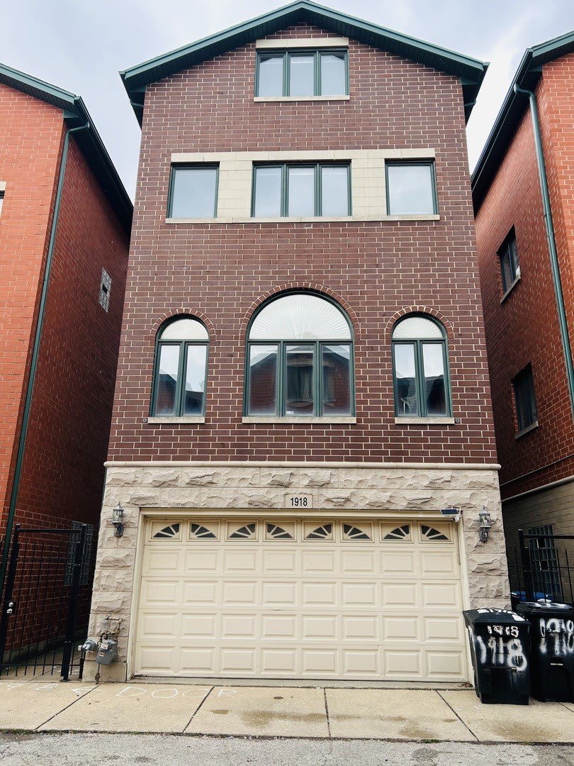 1918 S Louie Parkway – photo 1