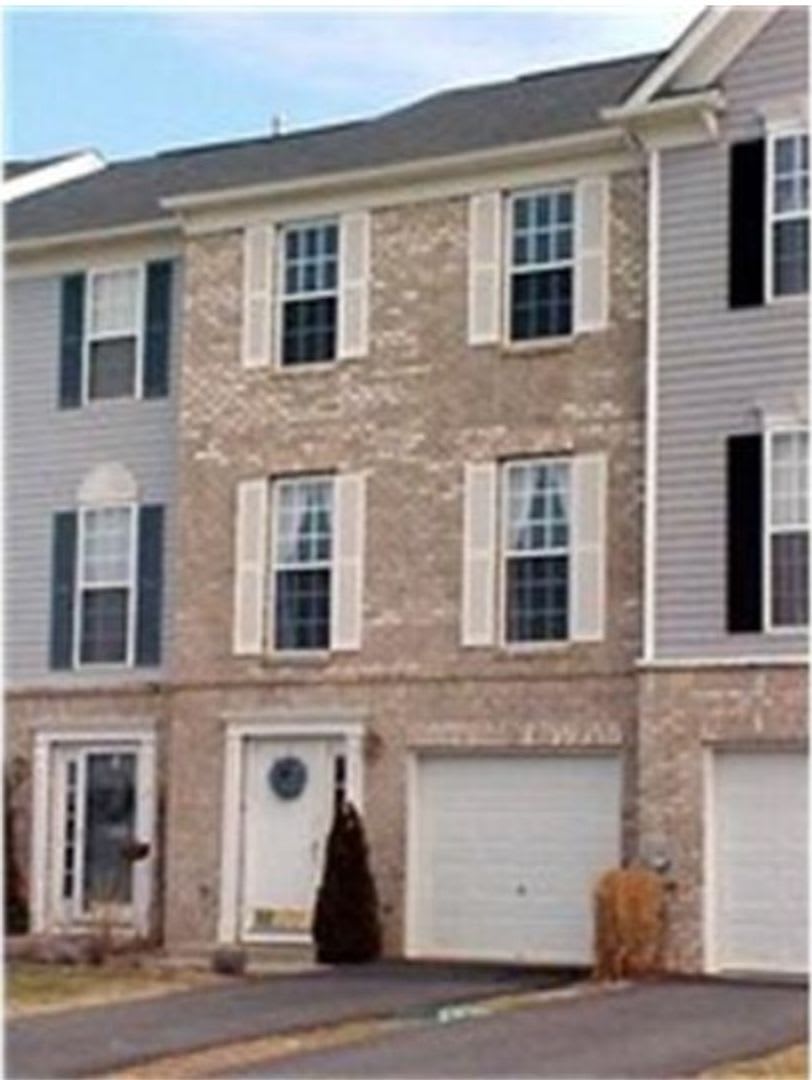 11 Demaret Court – photo 1