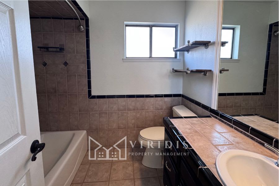 13408 Warrenton Avenue – photo 4