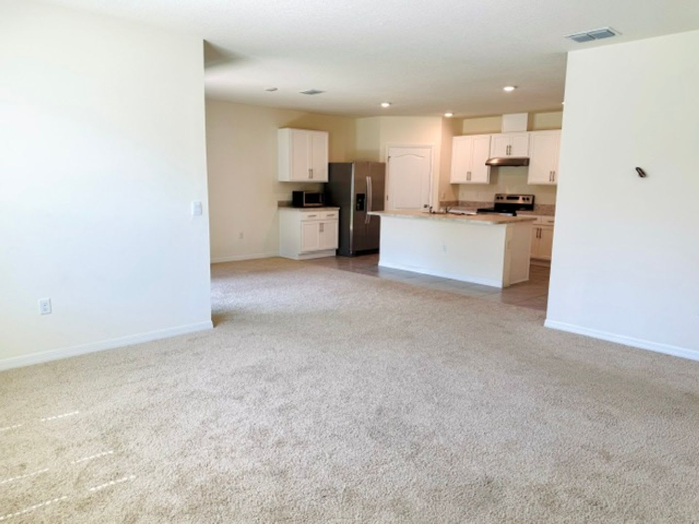 4 Bedroom 2 Bathroom House For Rent In Kissimmee – photo 5