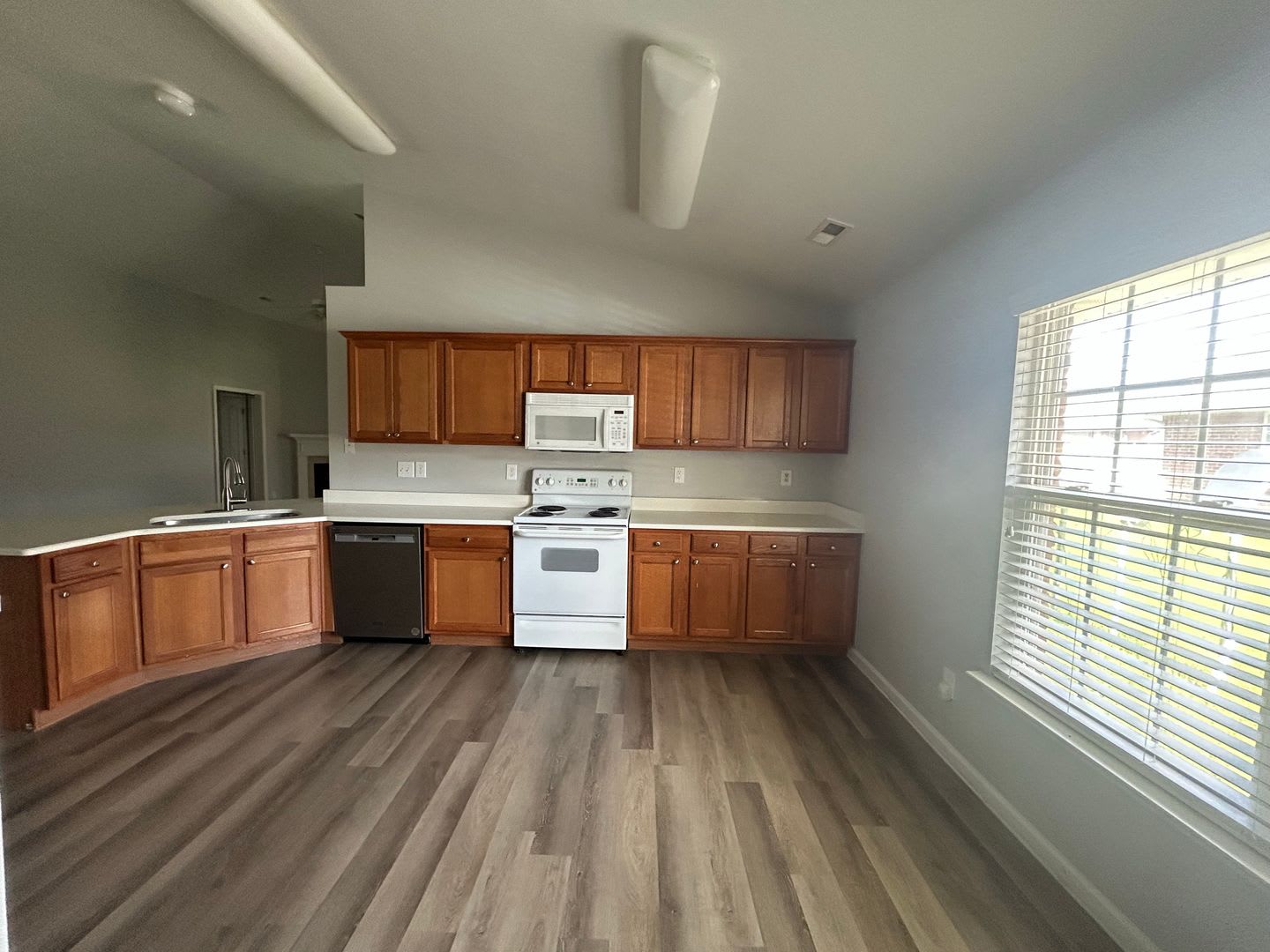Charming Full-Brick Ranch in the Heart of Madison! – photo 3