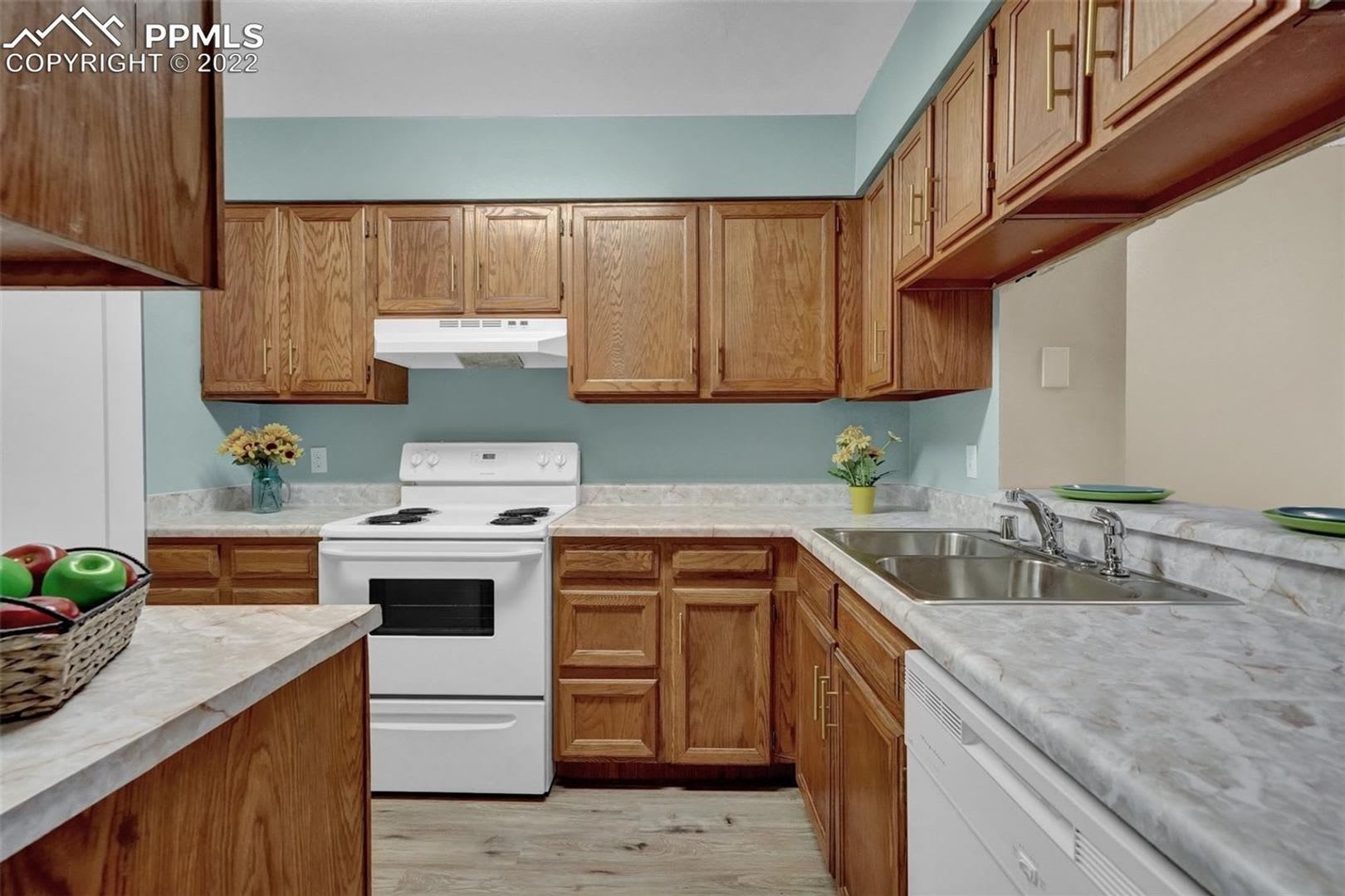 Charming 3Br Townhome In Colorado Springs – photo 3