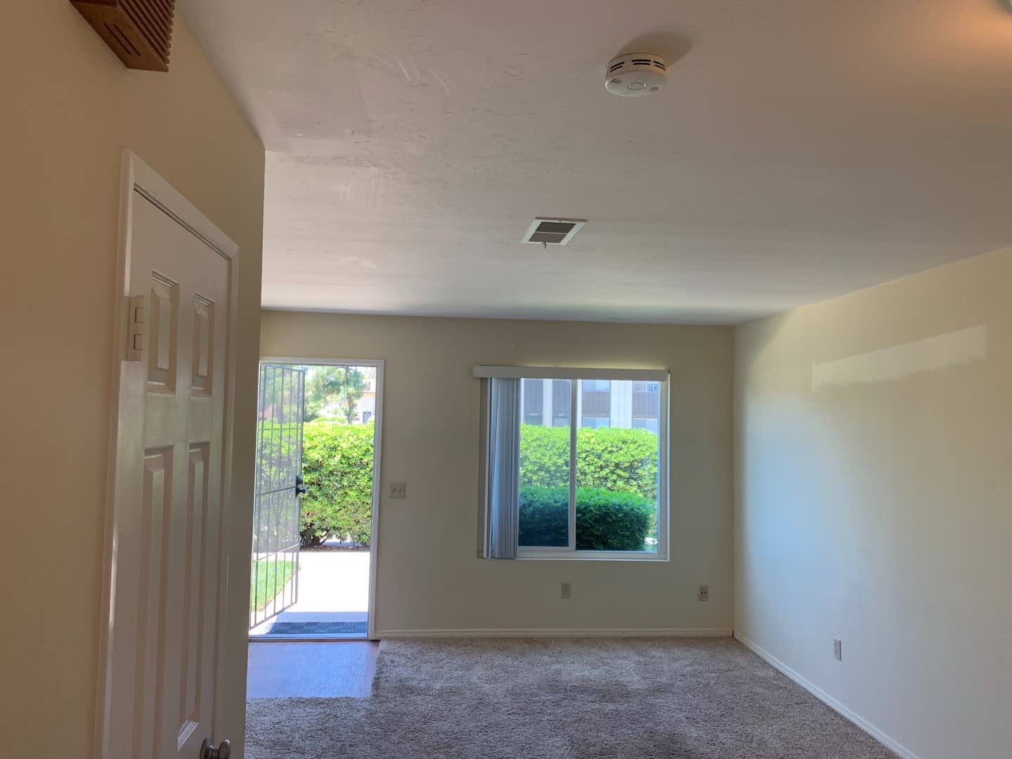 Cozy 2 Bed 1 Bath Home For Rent – photo 3