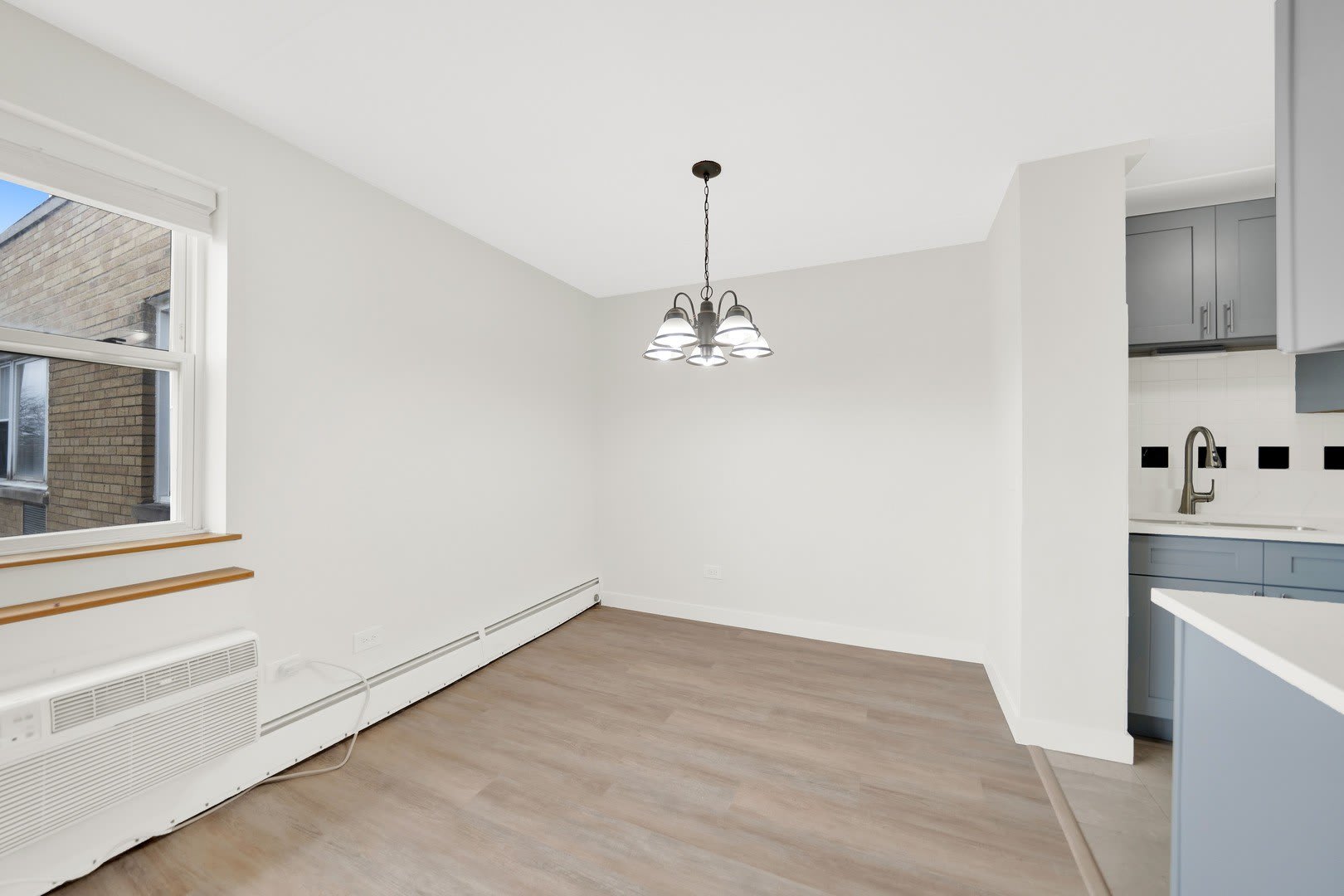 6161 N Hoyne Avenue – photo 4
