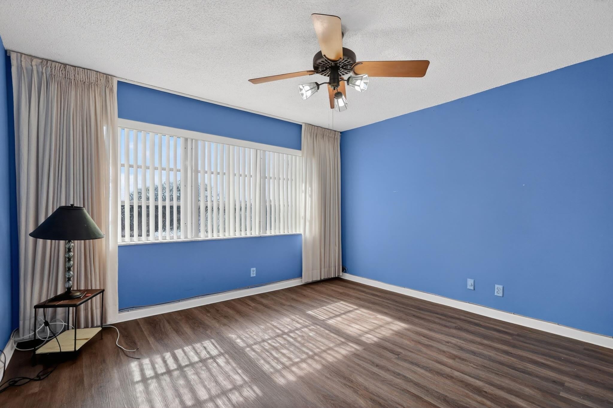 9410 N Hollybrook Lake Drive – photo 4