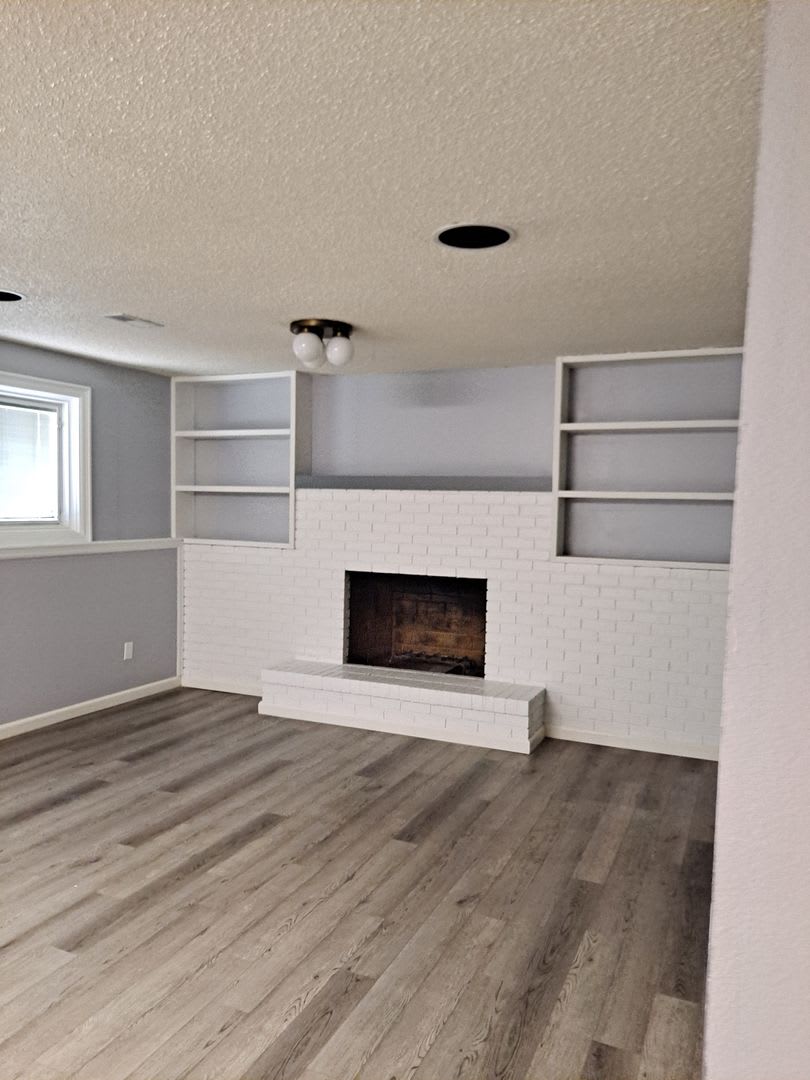 All Prospective Tenants Must Submit A 58 Non Refundable Application Fee Per Applicant Online And Be Pre Qualified Prior To Any Showings – photo 5