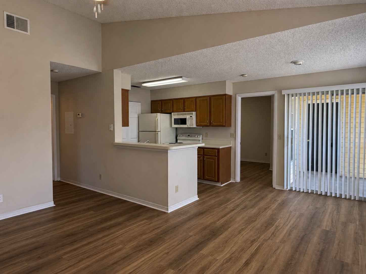 1063 S. Hiawassee Road, unit 1628 – photo 4