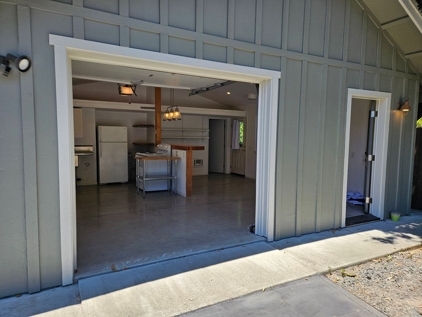 1 Bedroom 1 Bathroom Detached ADU with A/C and all utilities included – photo 4