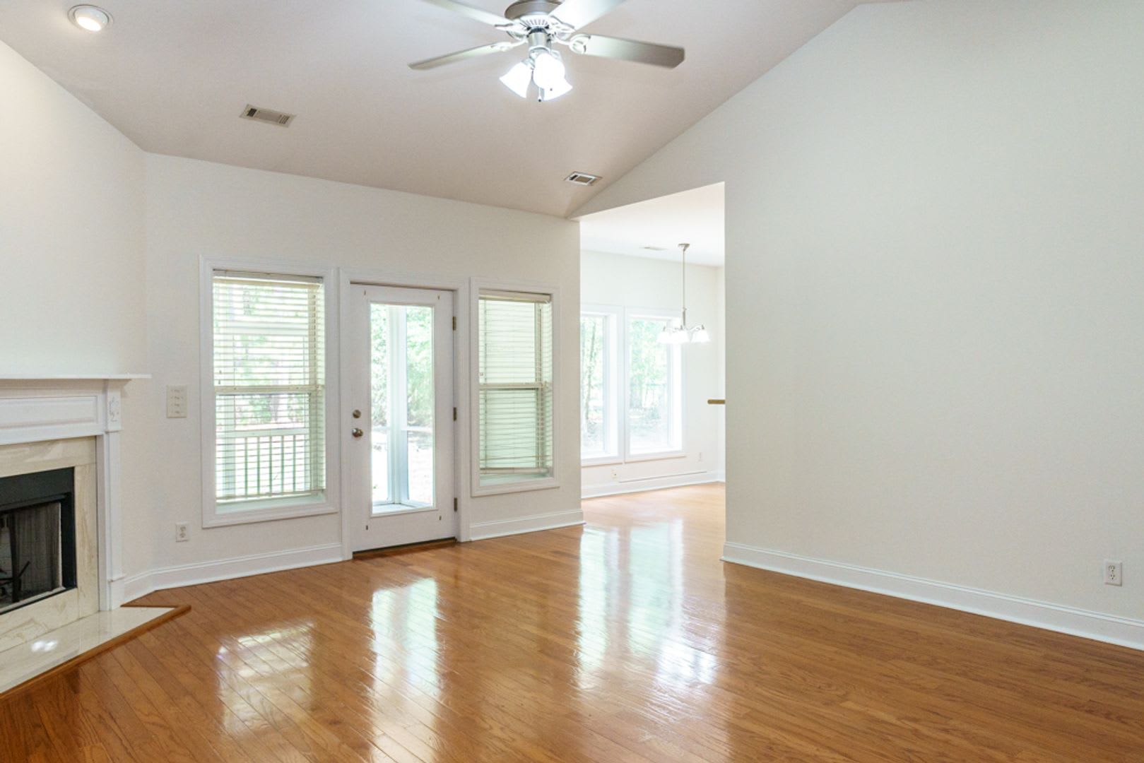 Desirable home on Lady's Island – photo 4