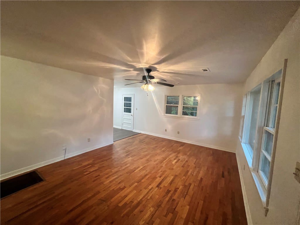 2124 Wedington Drive – photo 2