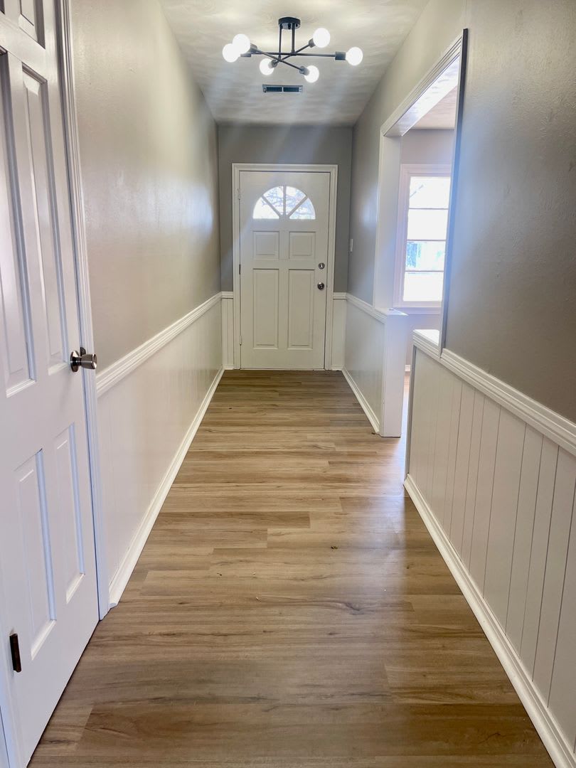 Gorgeous Completely Remodeled 3 2 2 In Bayless With Washer Dryer And Fridge – photo 4