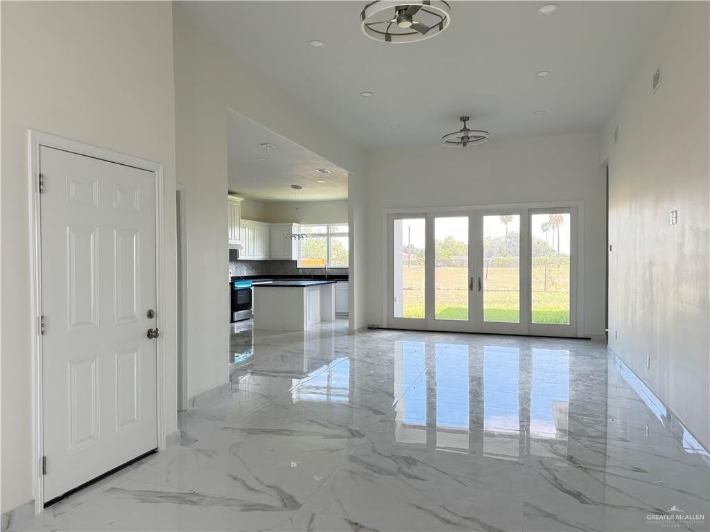 215 Constellation Drive – photo 2
