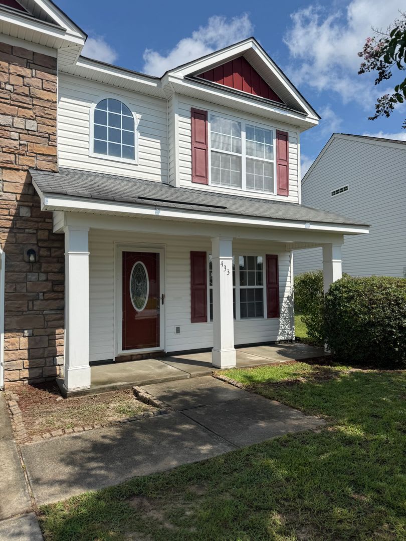 Beautiful 4 Bedroom Home In Farrow Pointe Minutes From Downtown Columbia – photo 2