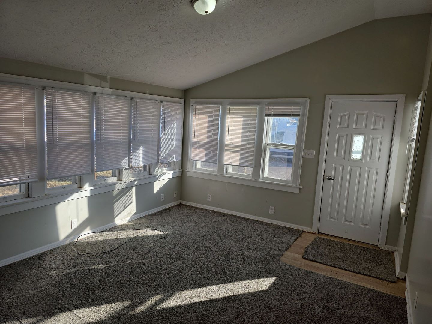 1506 W 10th St – photo 3