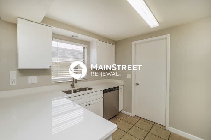 2911 Cedaridge Drive – photo 5