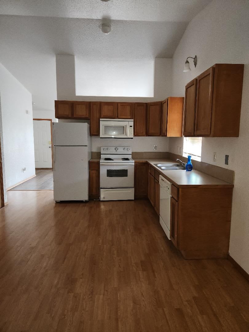 3bedroom 2bath House – photo 5