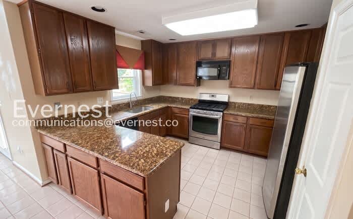 5121 Winding Woods Drive – photo 3