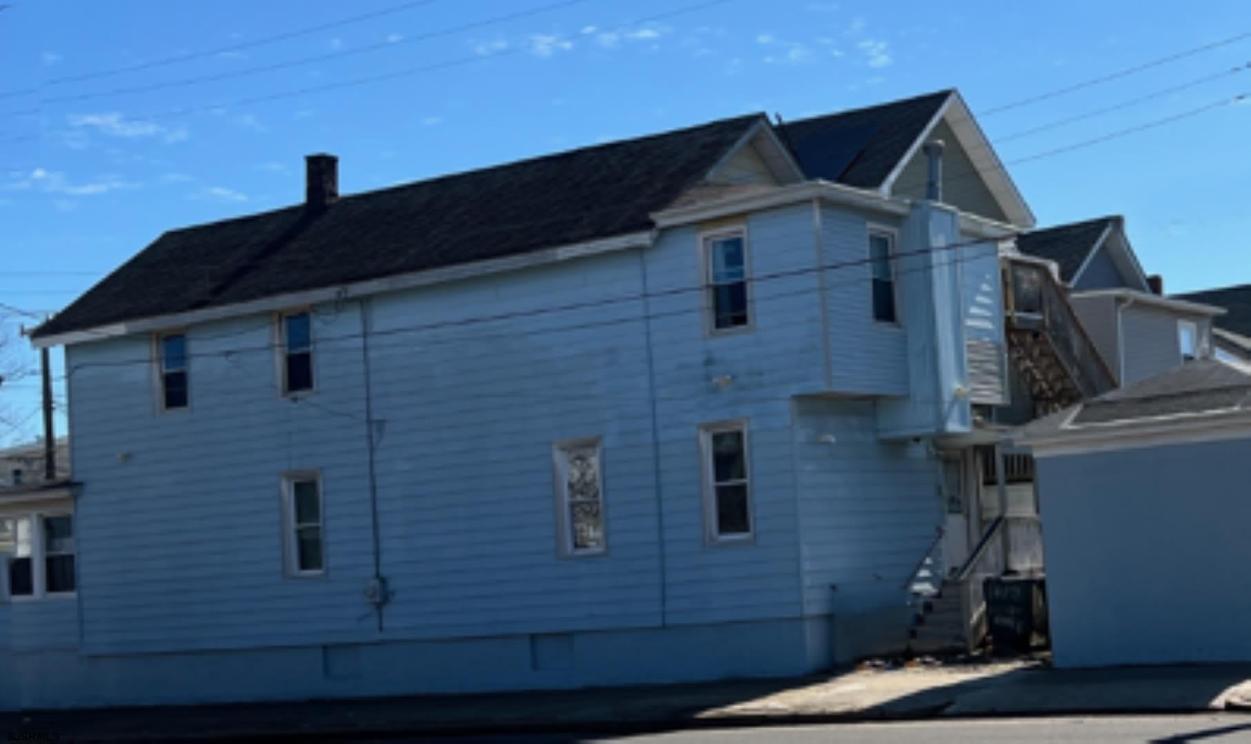 524 N Indiana Ave – photo 3