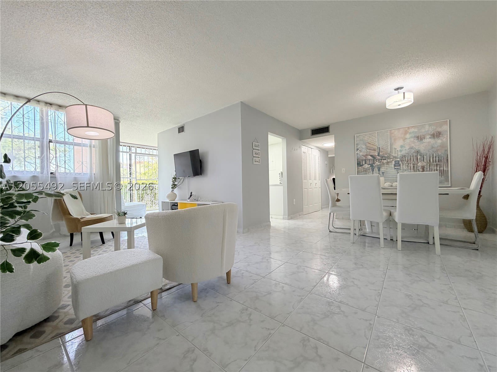 9410 W Flagler St – photo 2