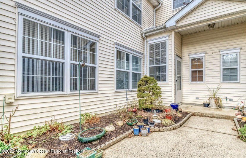 887 Crimson Court – photo 2
