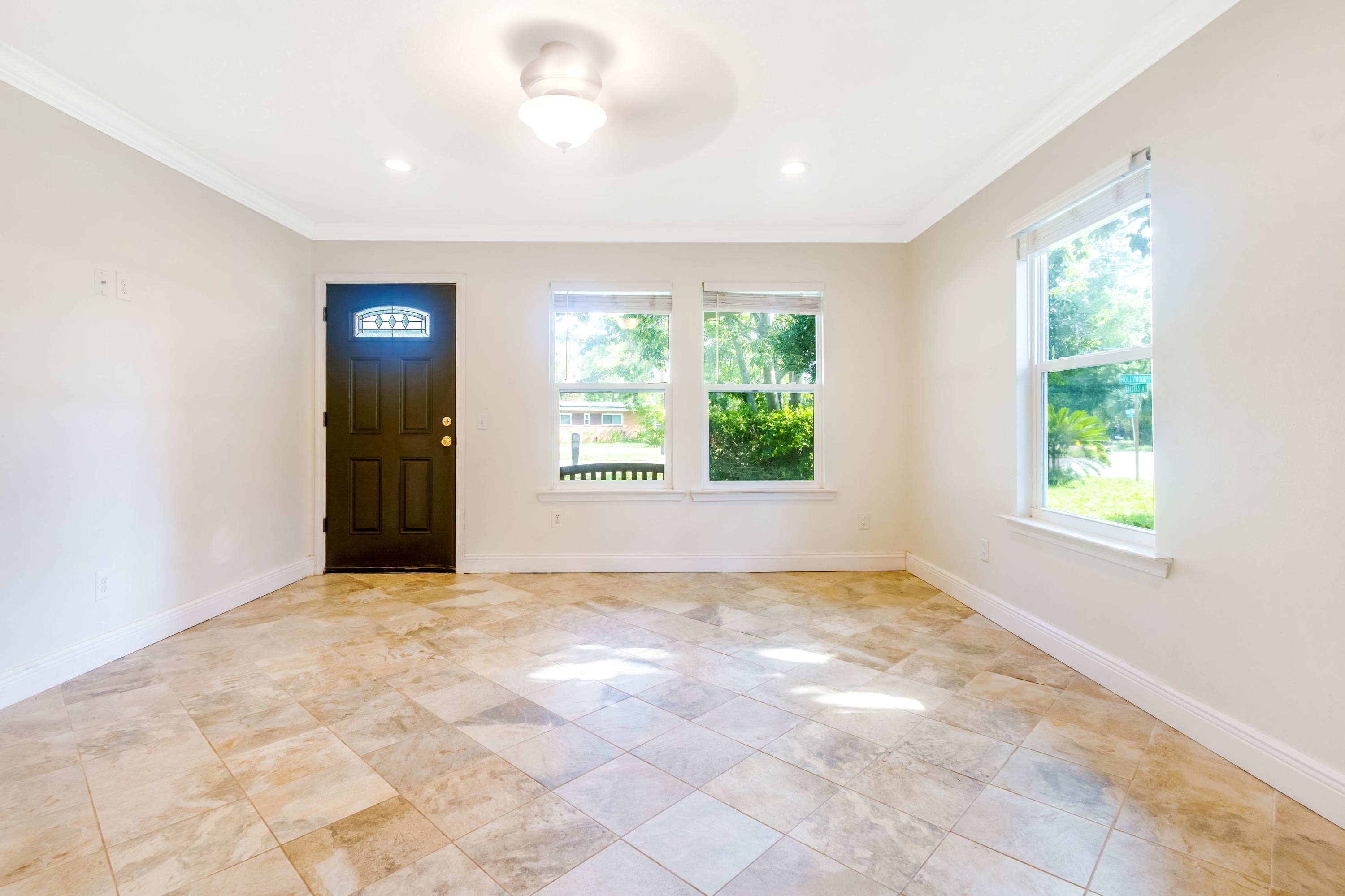 308 Hollywood Boulevard Southeast – photo 5