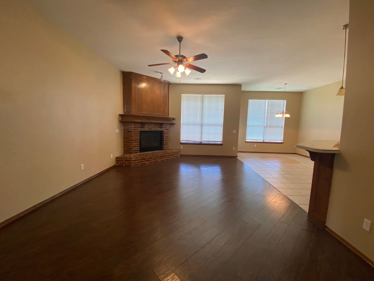 Large 3 Bed 2 Bath Home In Moore Schools With Storm Shelter!!! – photo 3
