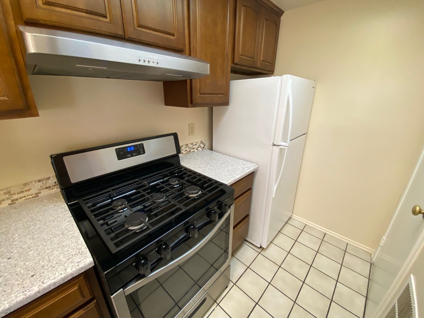 Affordable 2 bedroom townhouse – photo 5