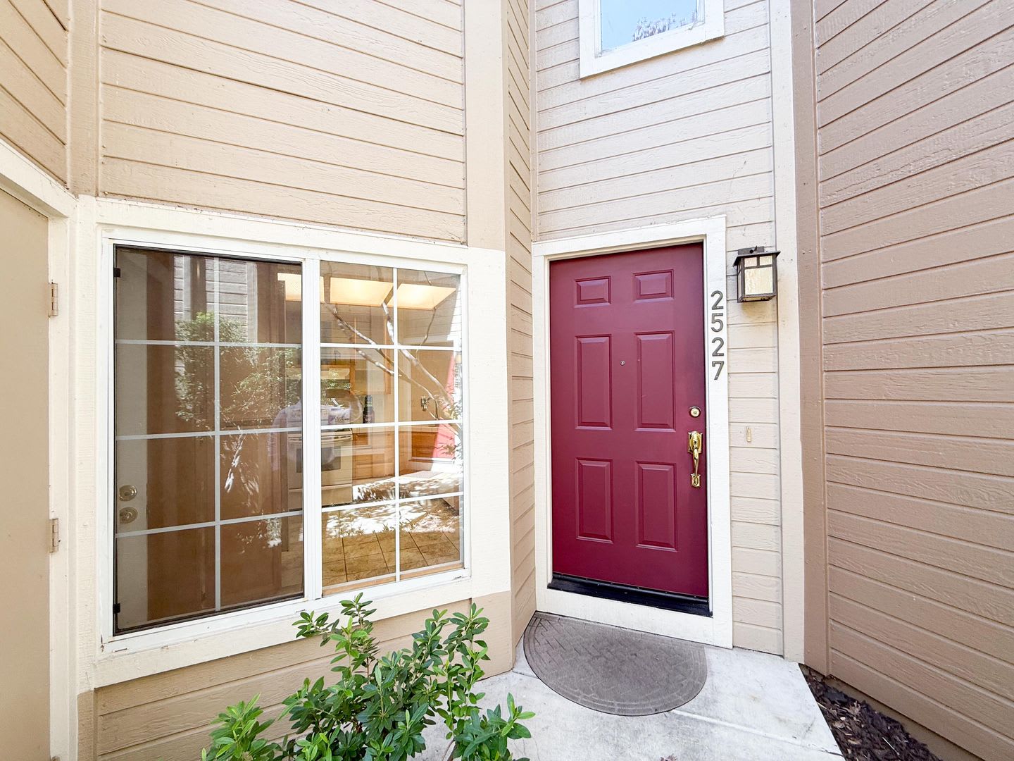 Richmond Marina Bay 3 Bed 3 Bath Townhome in Gated Bay Front Community – photo 1